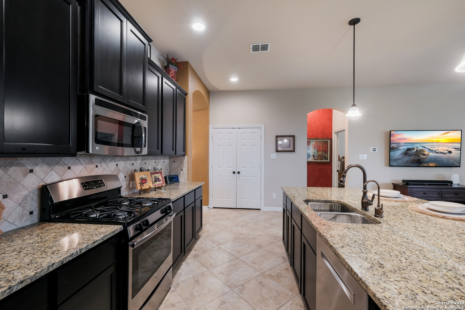 25610 POERNER TRAIL
