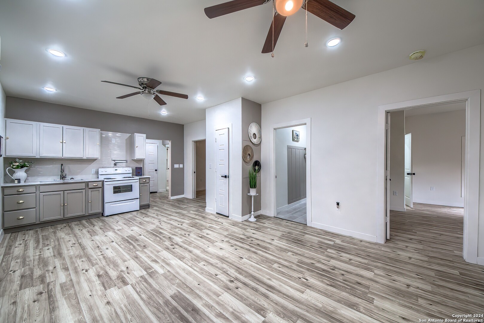 505 BROWN AVE