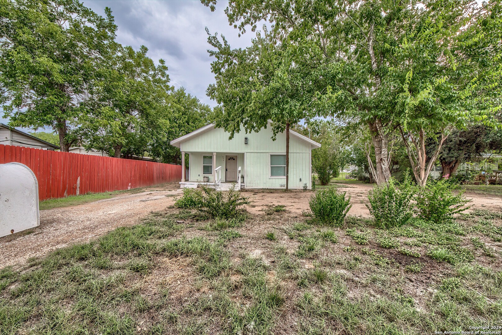 505 BROWN AVE
