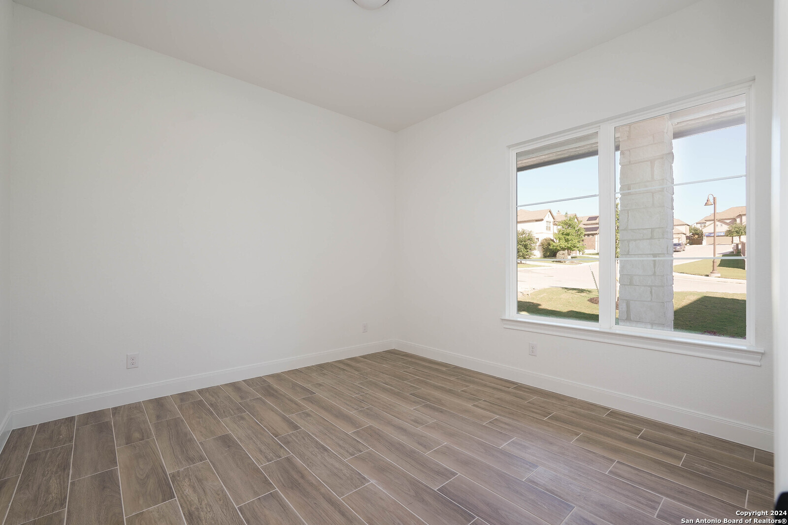 1706 Small Creek