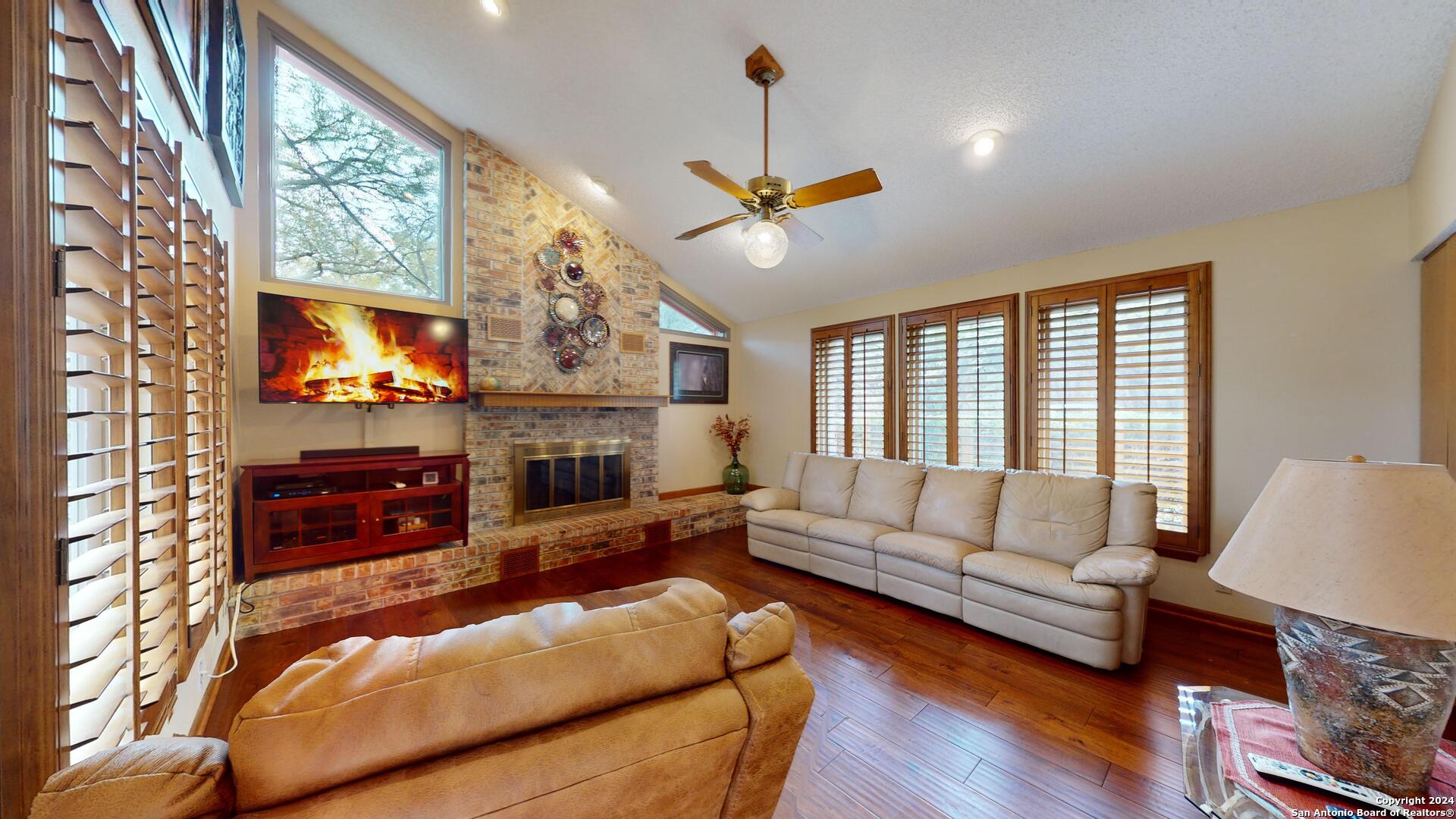 26940 CYNTHIA DR