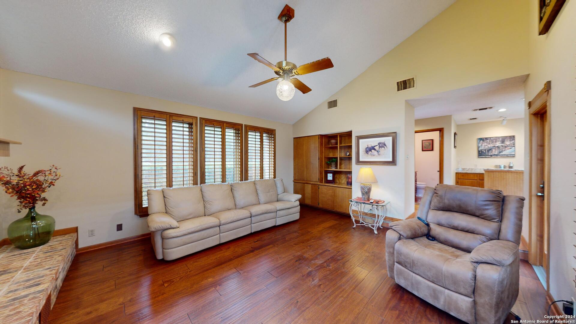 26940 CYNTHIA DR