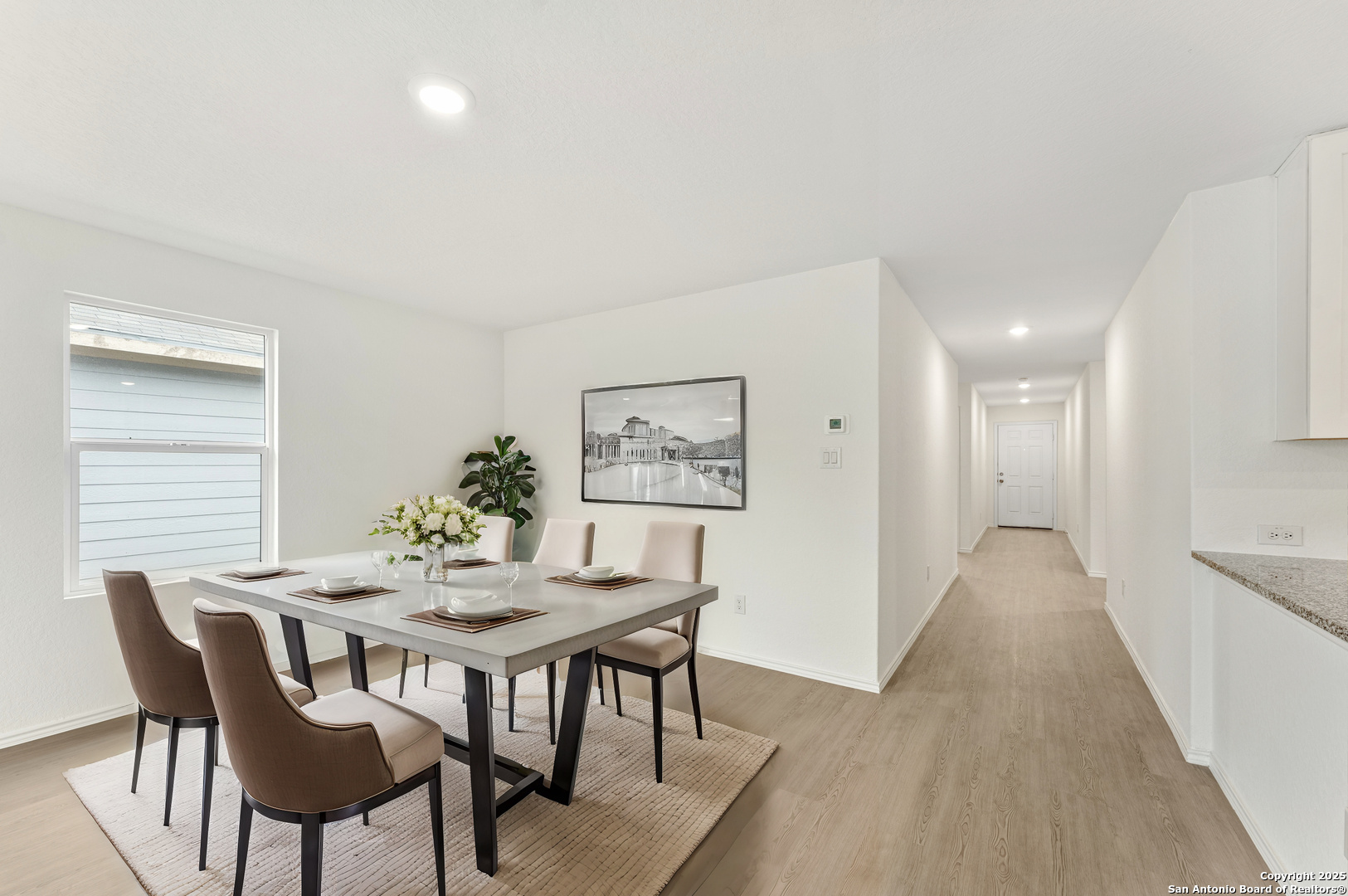 6911 Solar Ridge