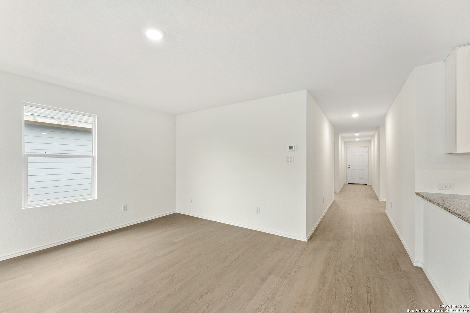 6911 Solar Ridge