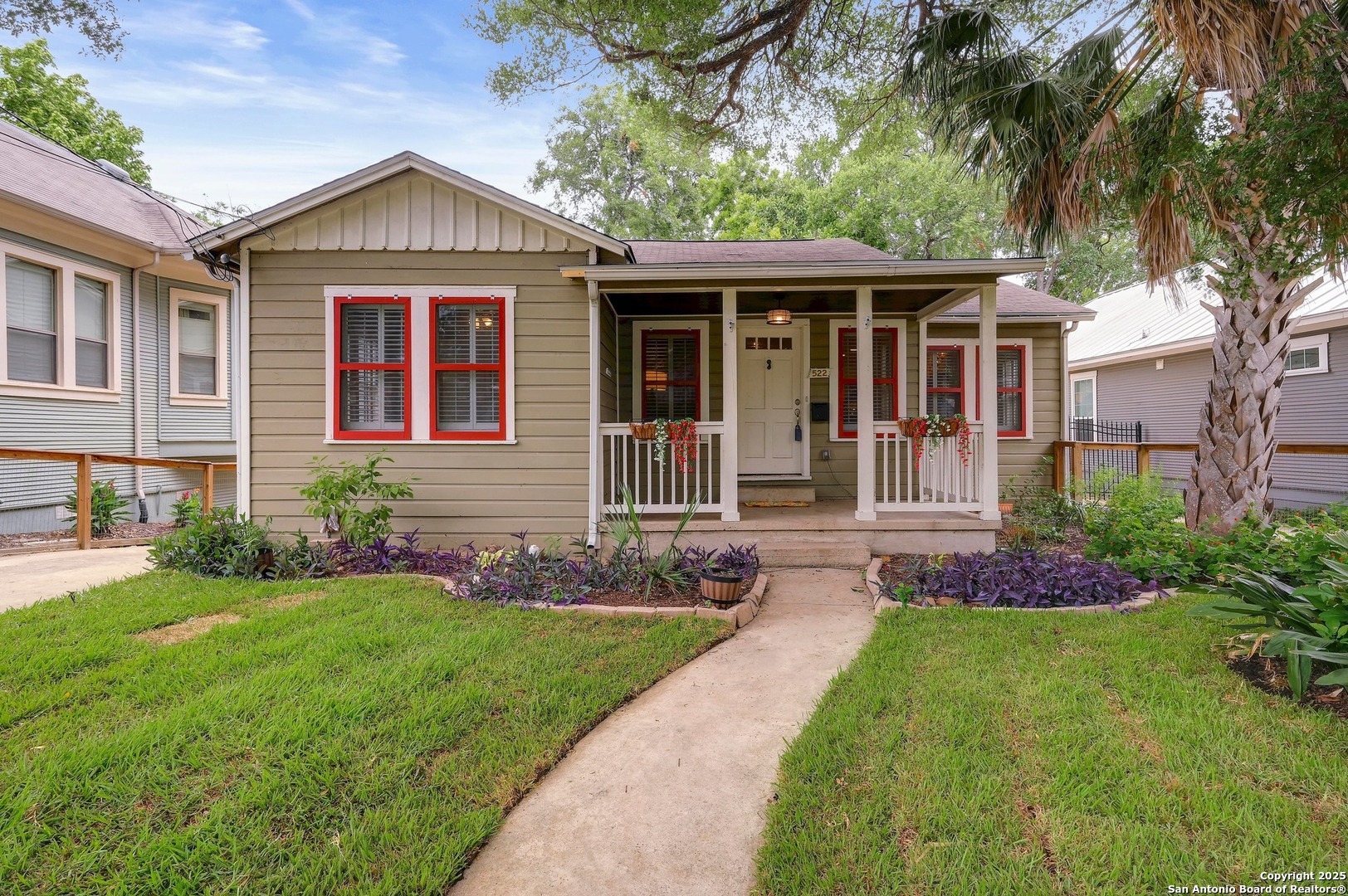 522 E Huisache