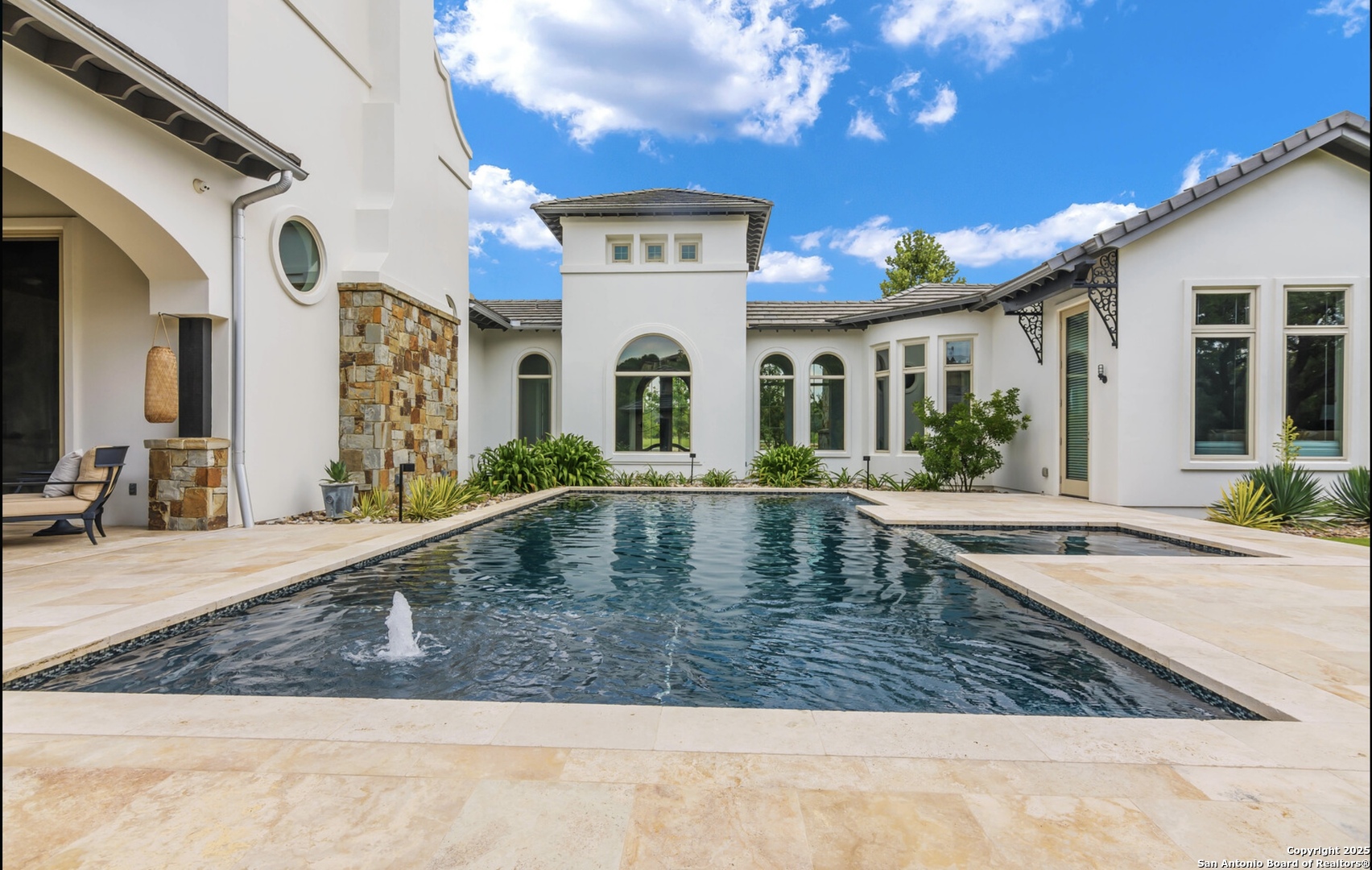 25508 Creekside Cove
