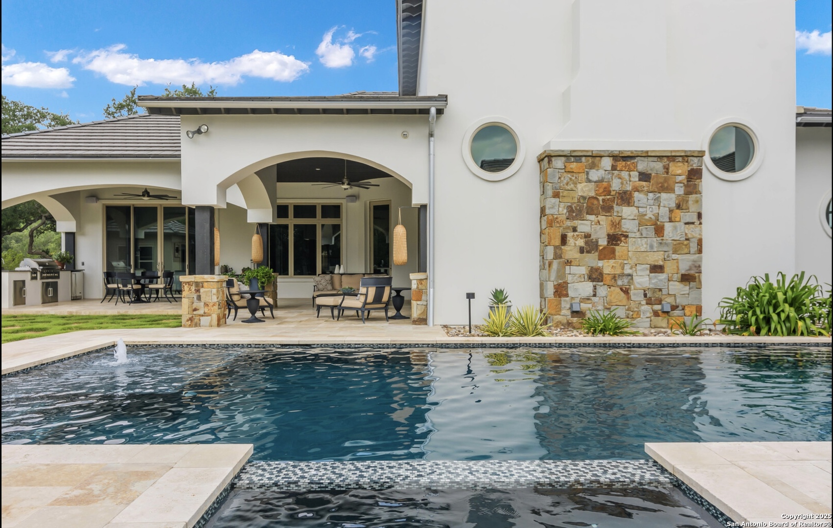 25508 Creekside Cove