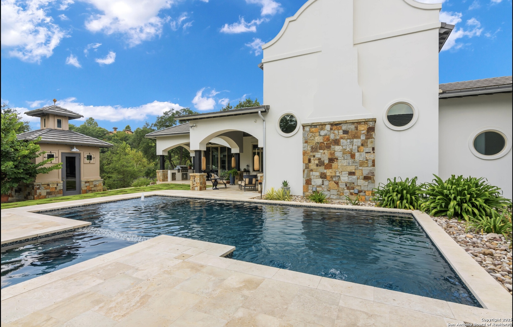 25508 Creekside Cove