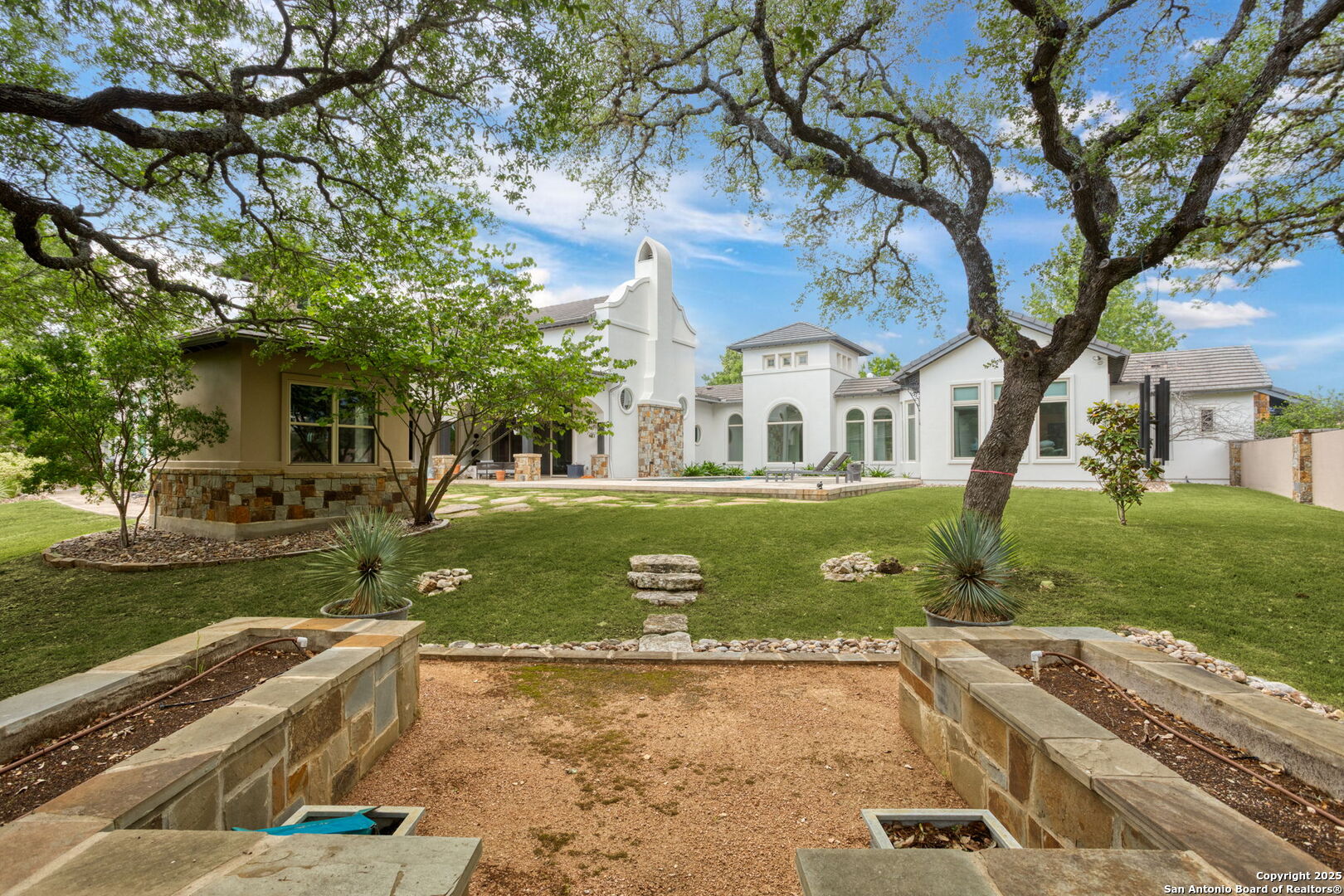 25508 Creekside Cove