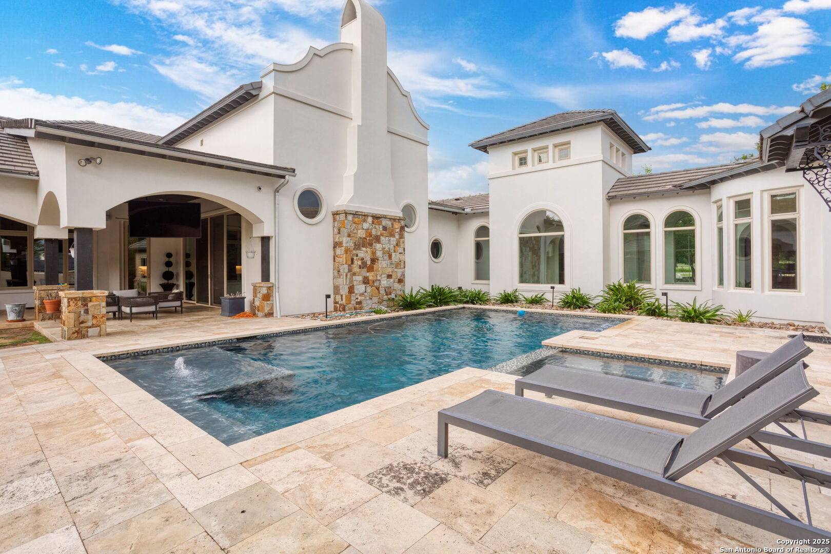 25508 Creekside Cove