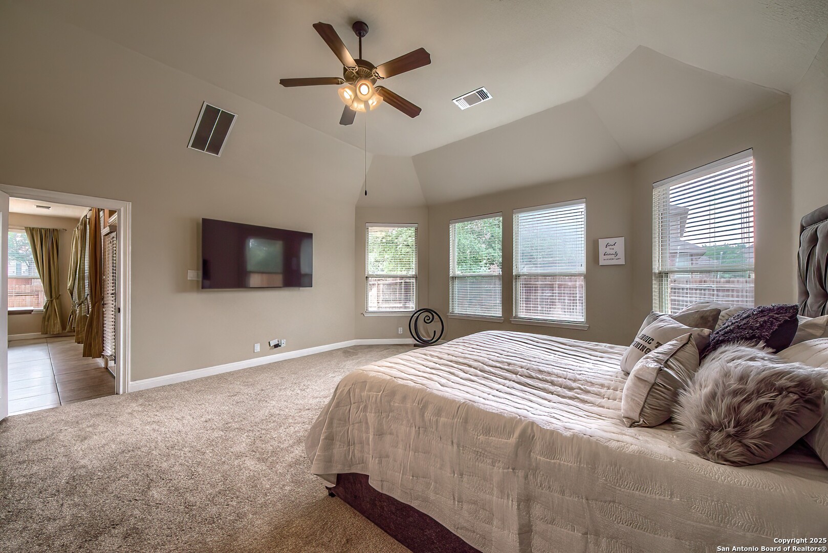 3811 Mira Mesa