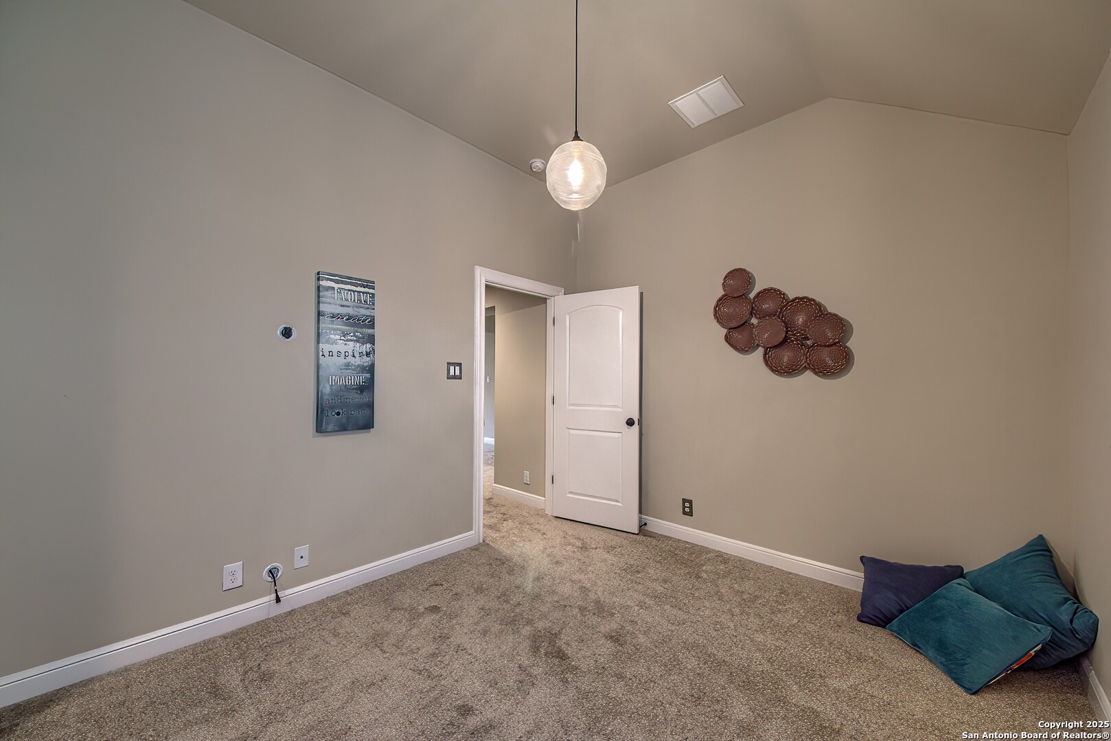 3811 Mira Mesa