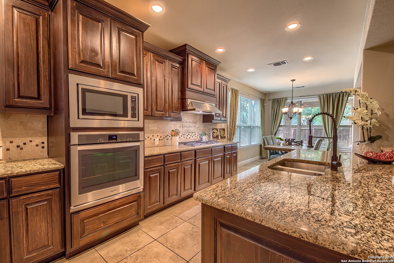 3811 Mira Mesa