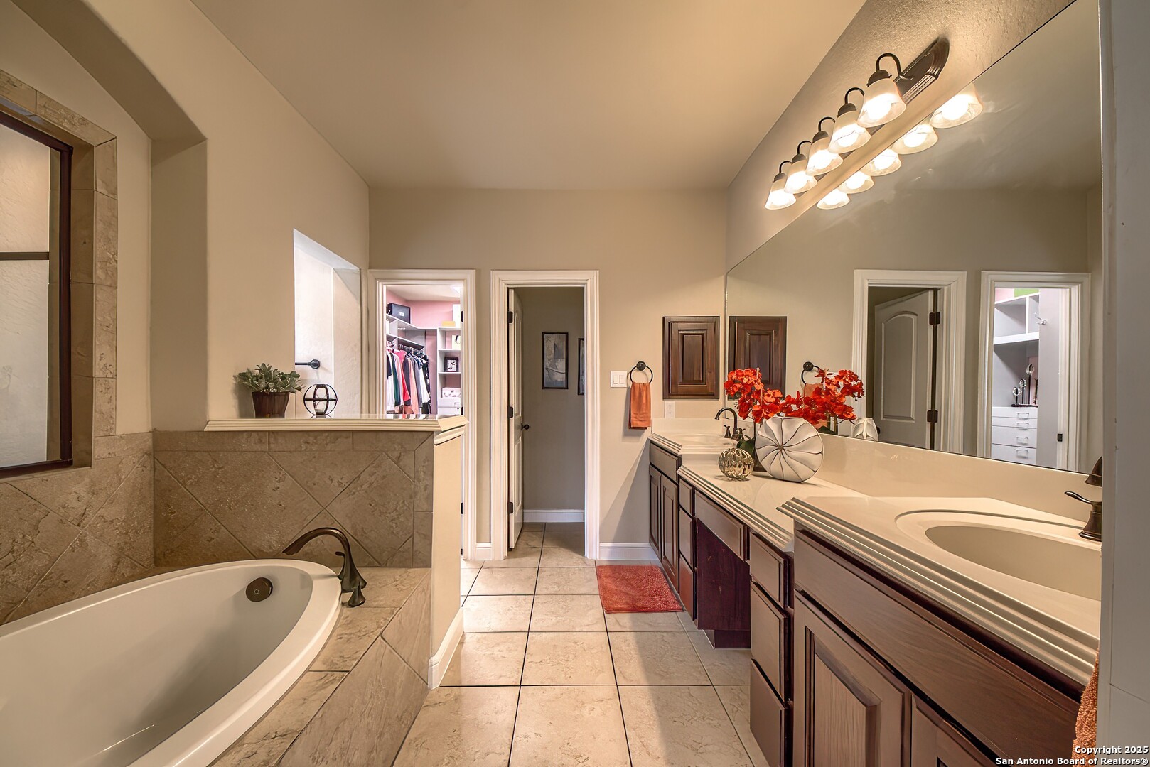 3811 Mira Mesa