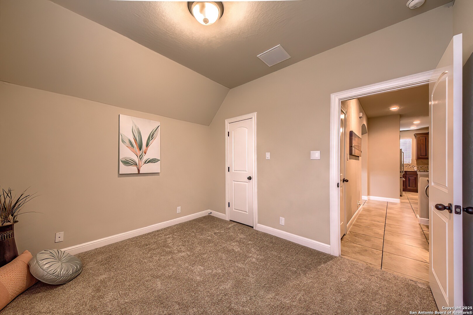 3811 Mira Mesa
