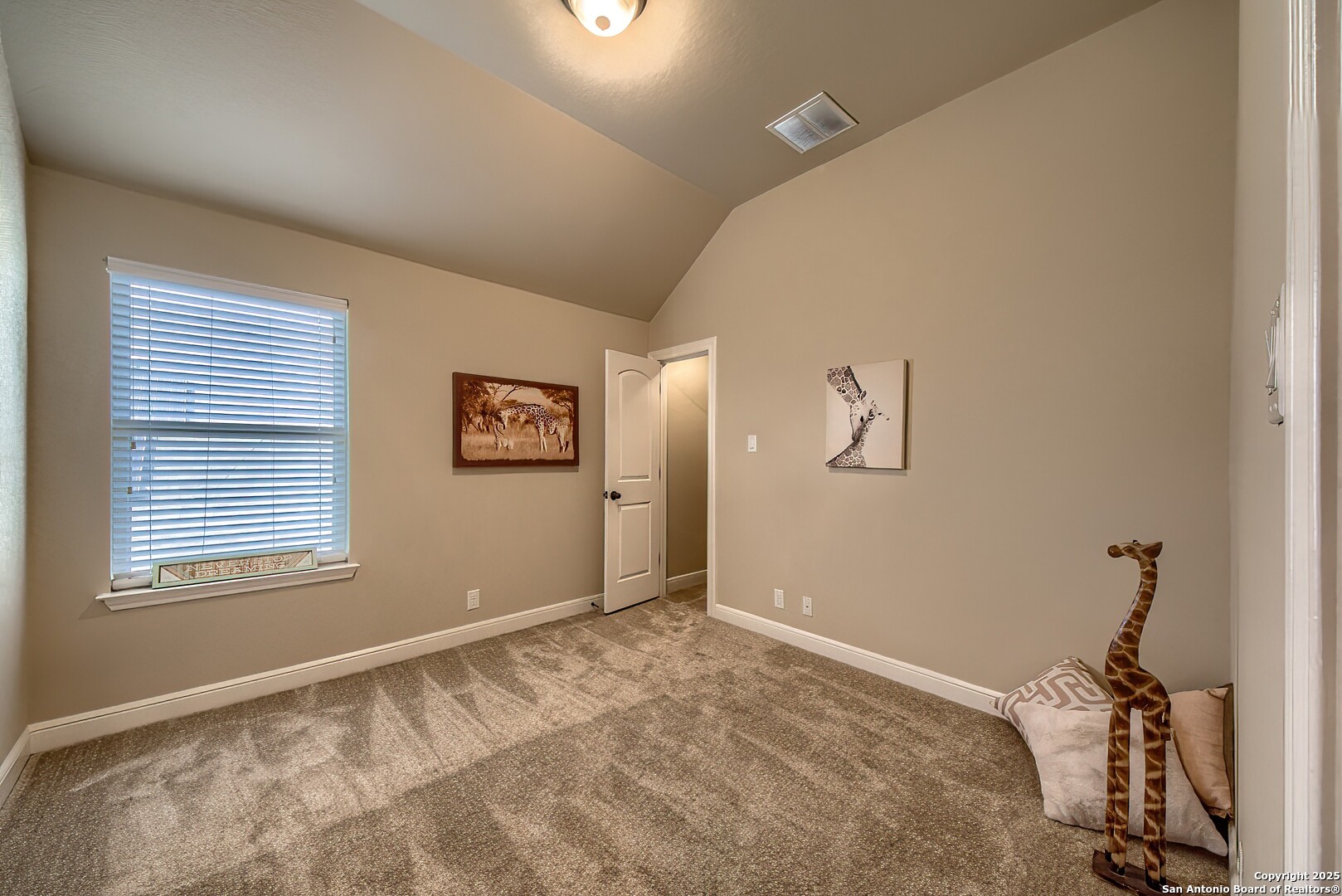 3811 Mira Mesa