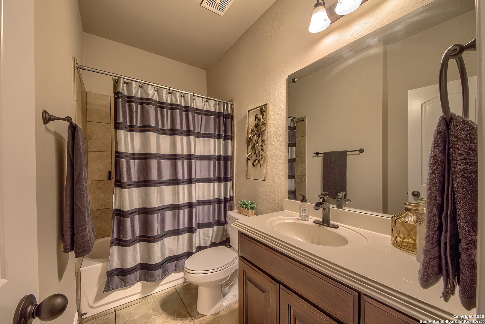 3811 Mira Mesa