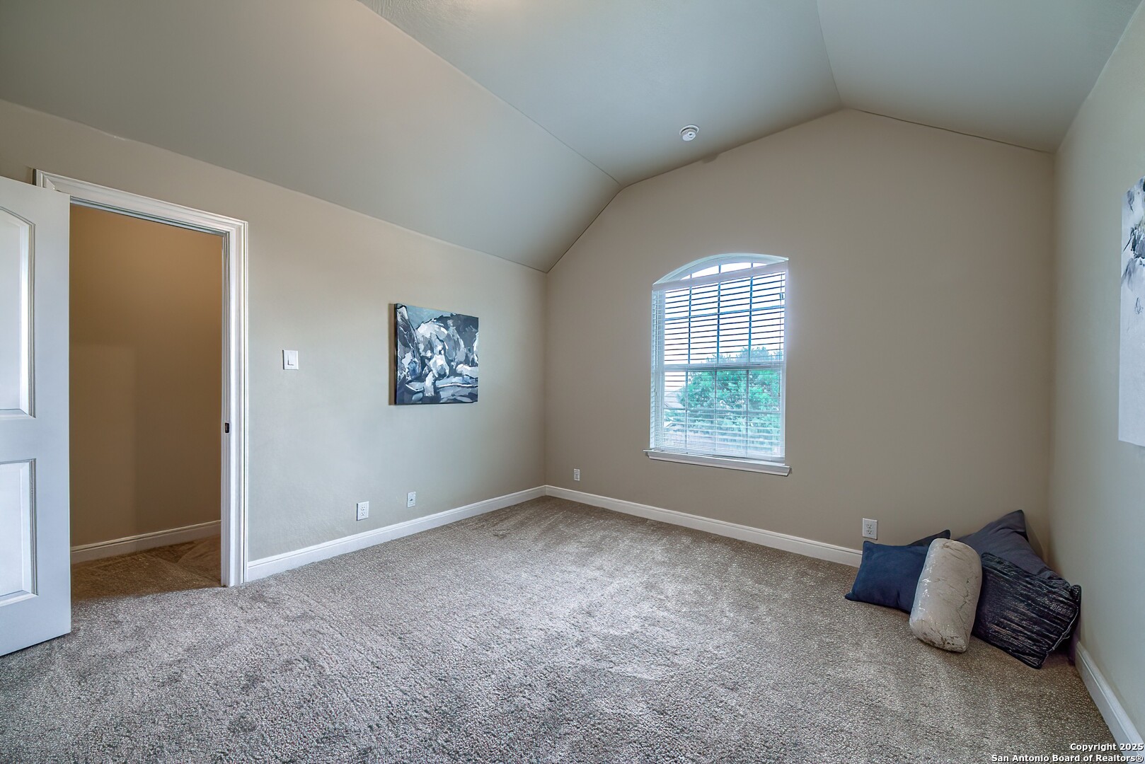 3811 Mira Mesa