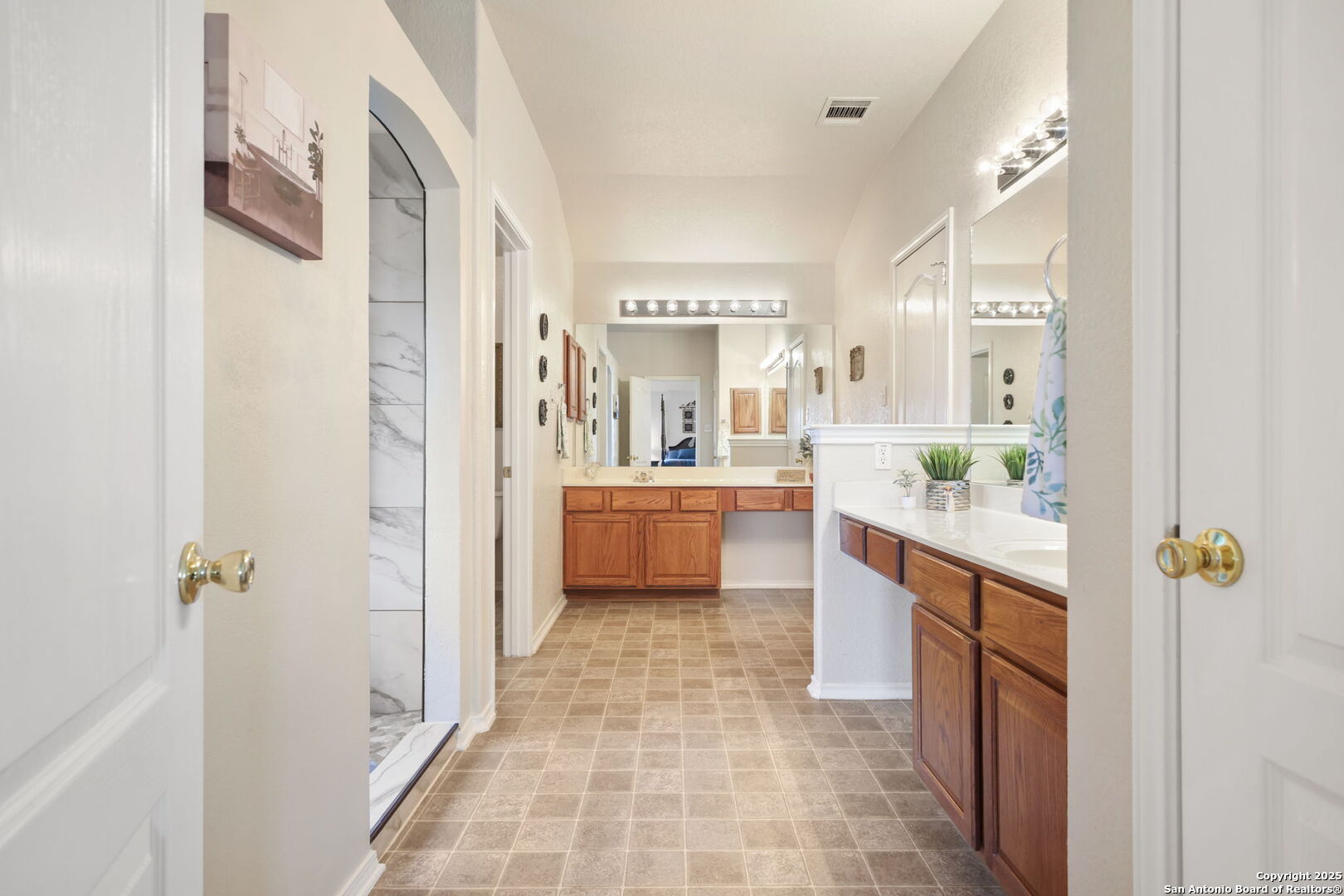 23015 Bengal Brook