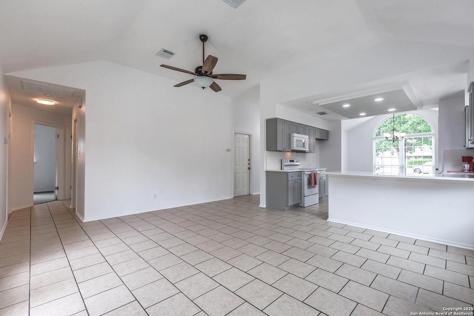 7311 Huntwood
