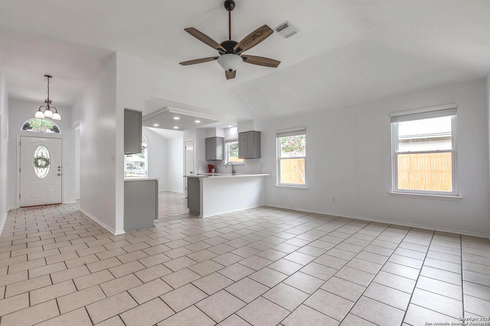 7311 Huntwood