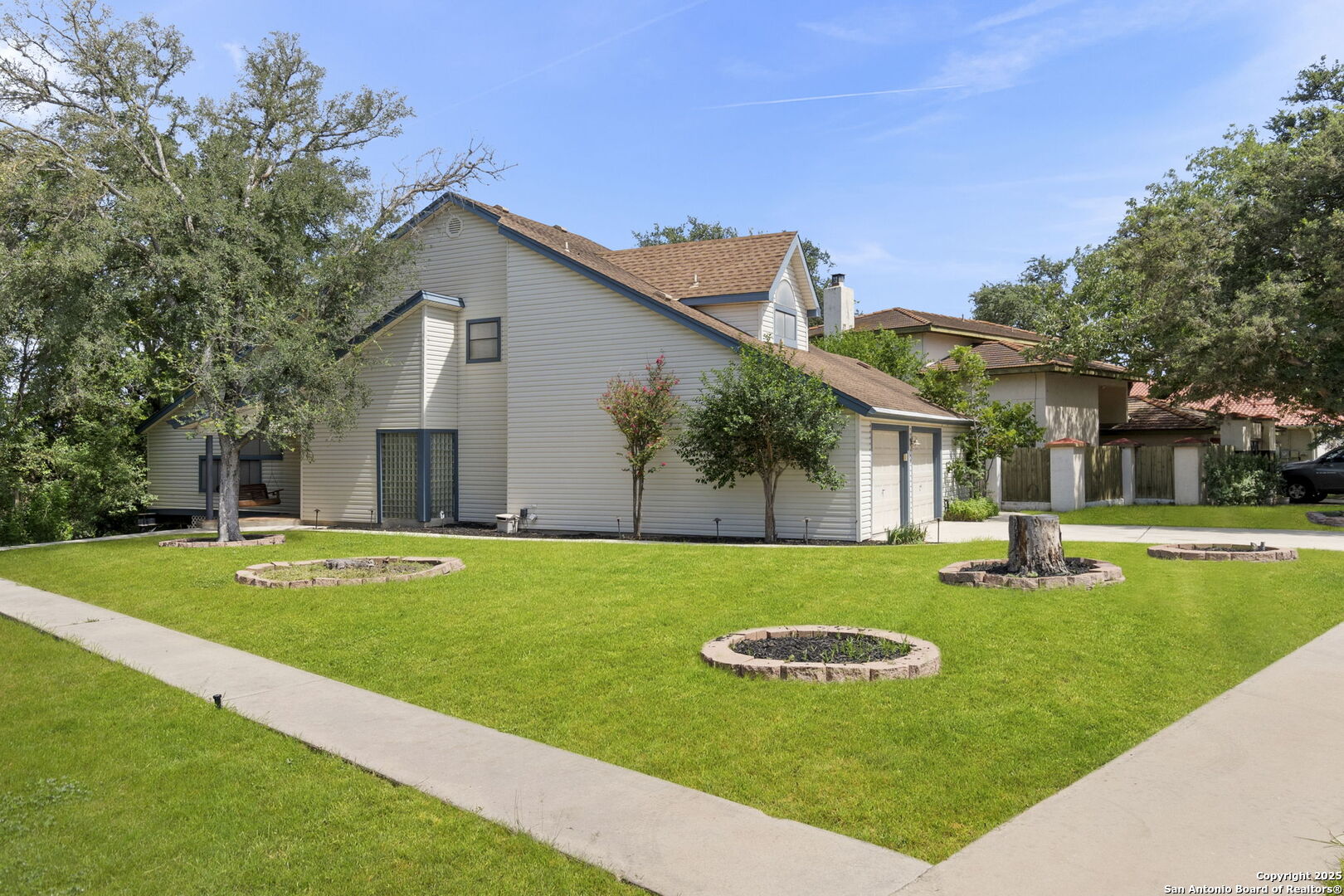 805 Summerwood
