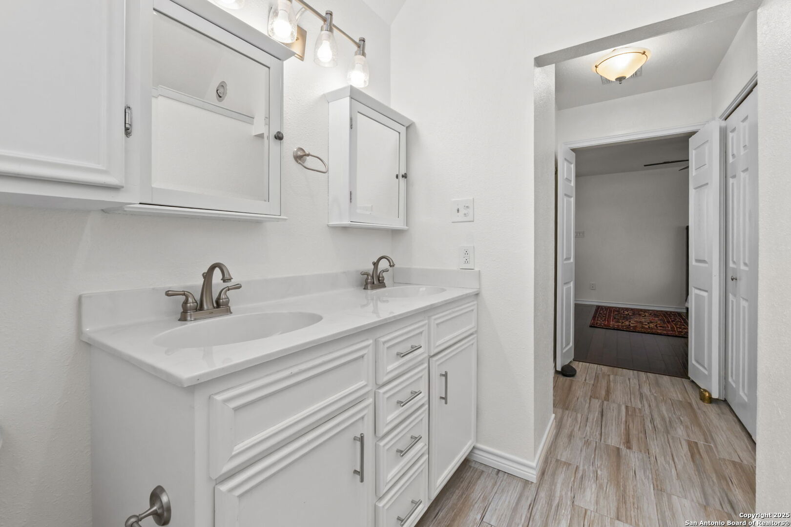 805 Summerwood