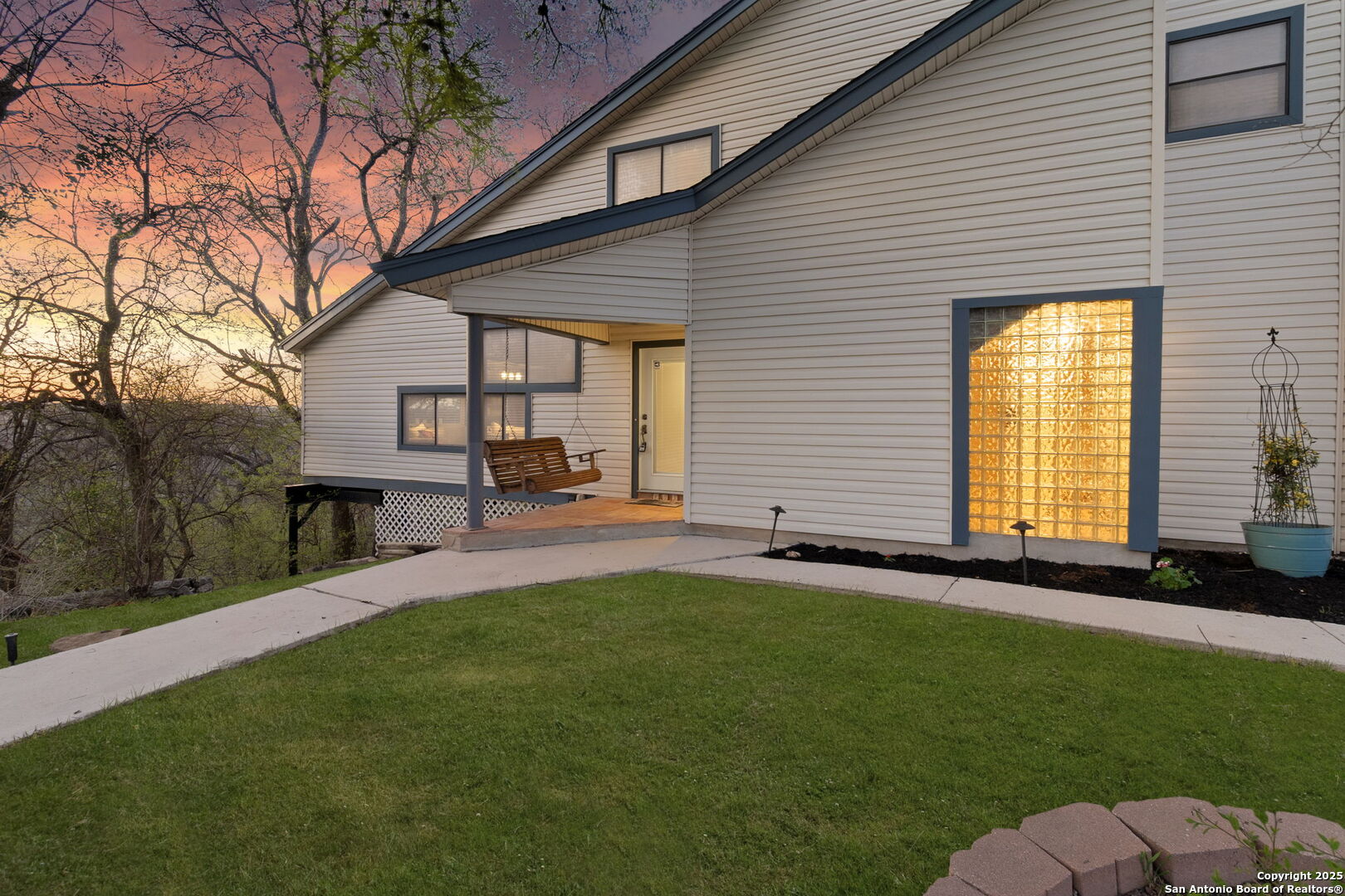 805 Summerwood