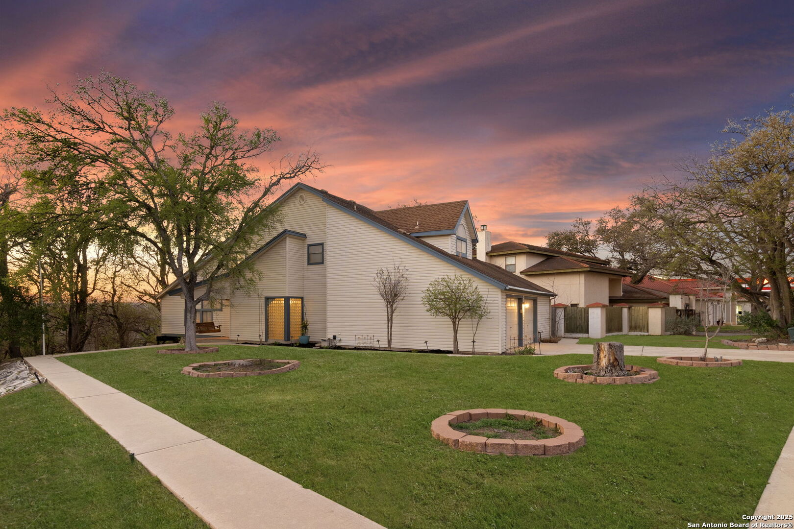 805 Summerwood