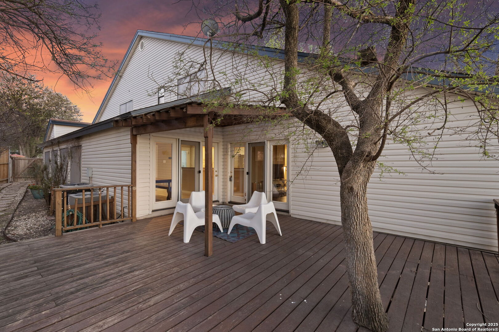 805 Summerwood