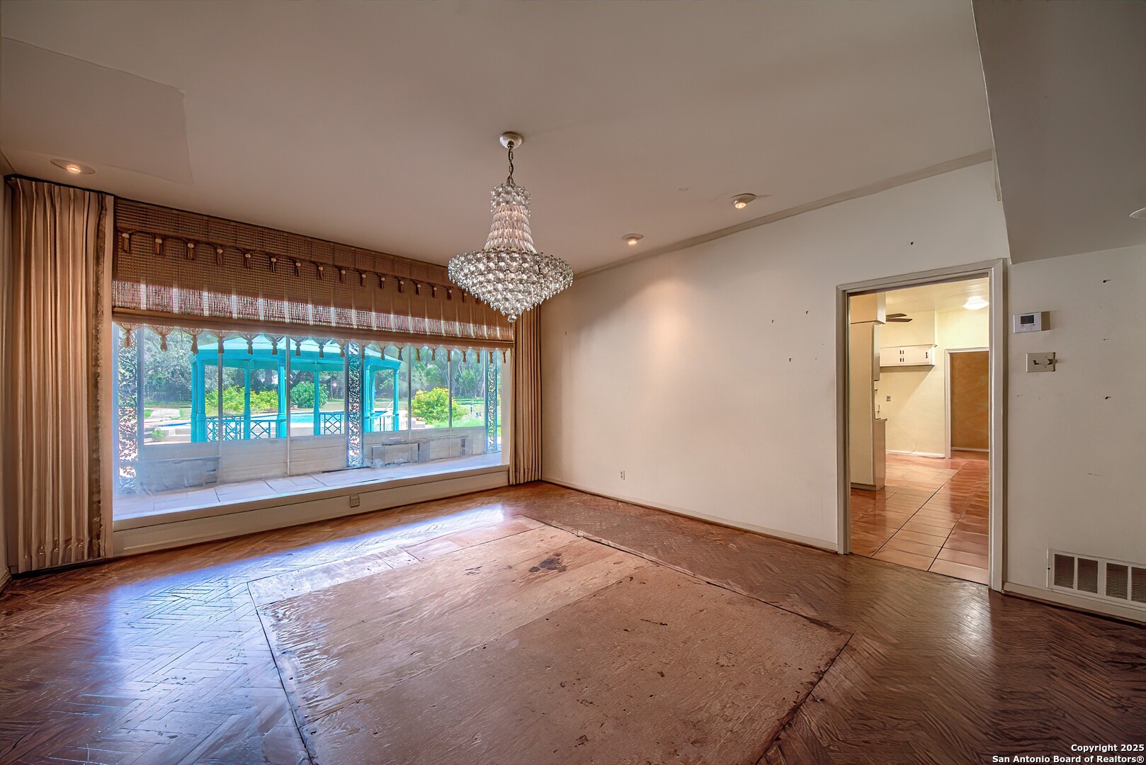 1315 Lockhill Selma