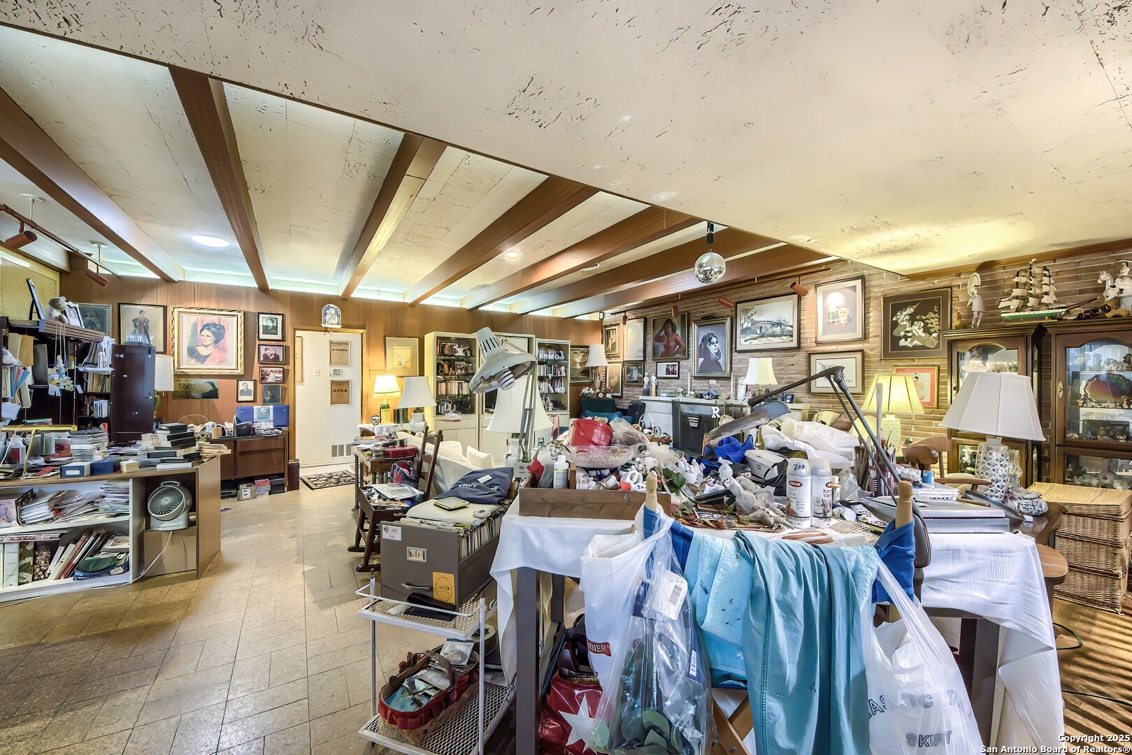 1315 Lockhill Selma