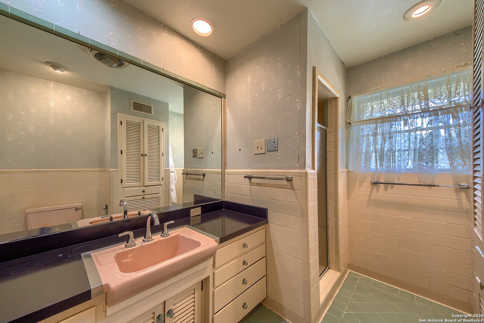 1315 Lockhill Selma