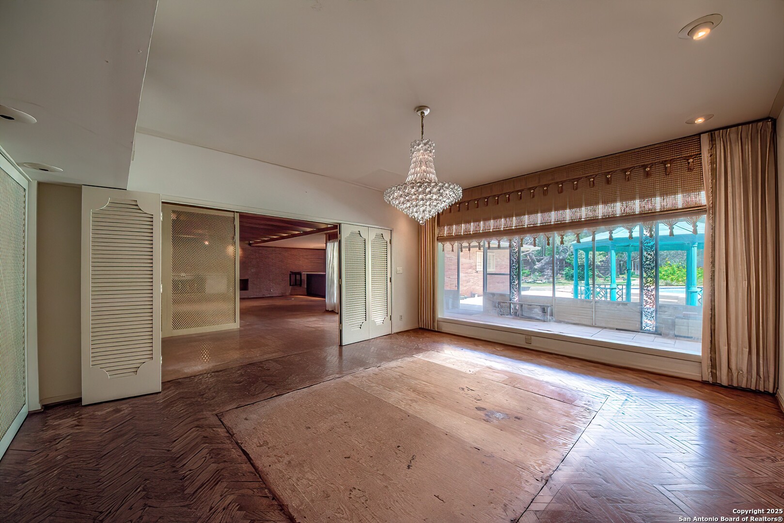 1315 Lockhill Selma