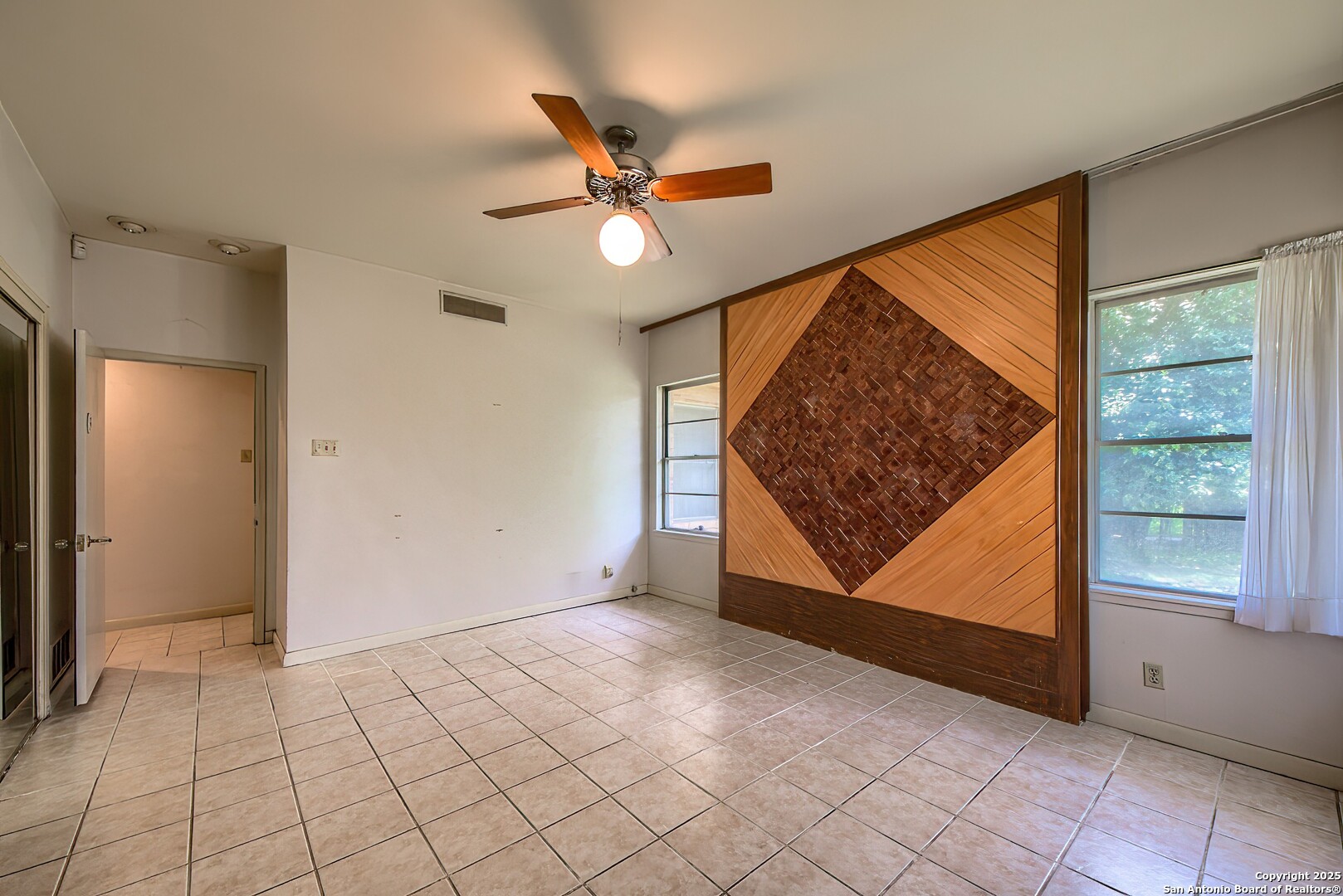 1315 Lockhill Selma