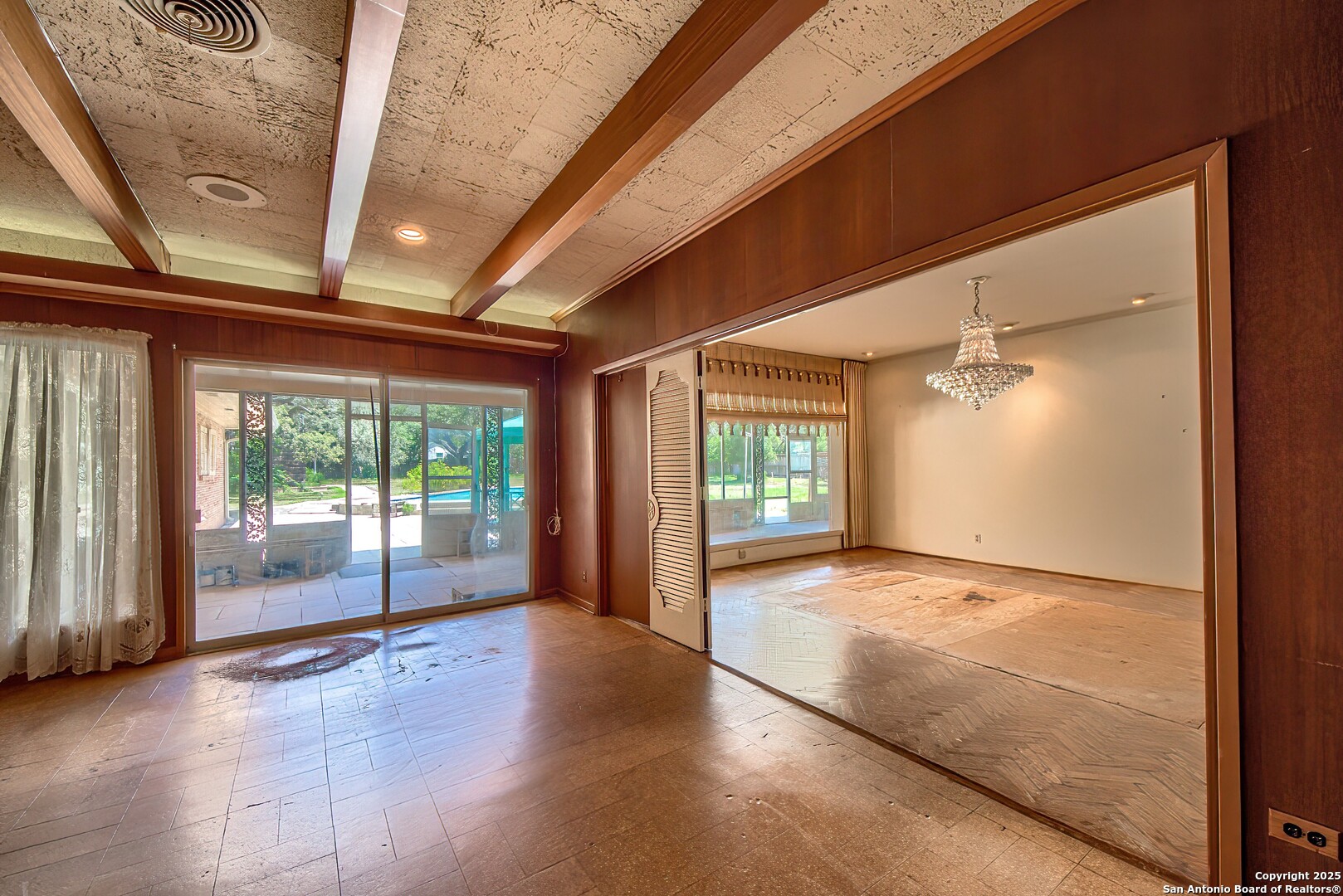 1315 Lockhill Selma