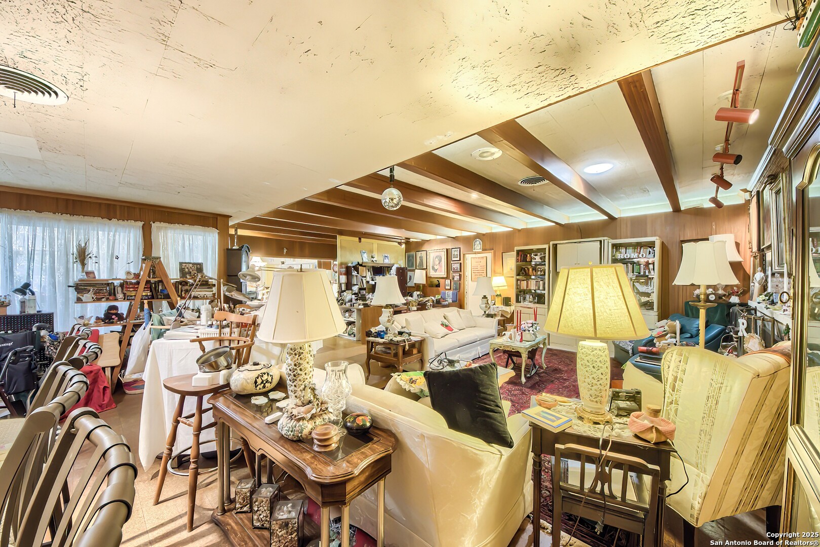1315 Lockhill Selma