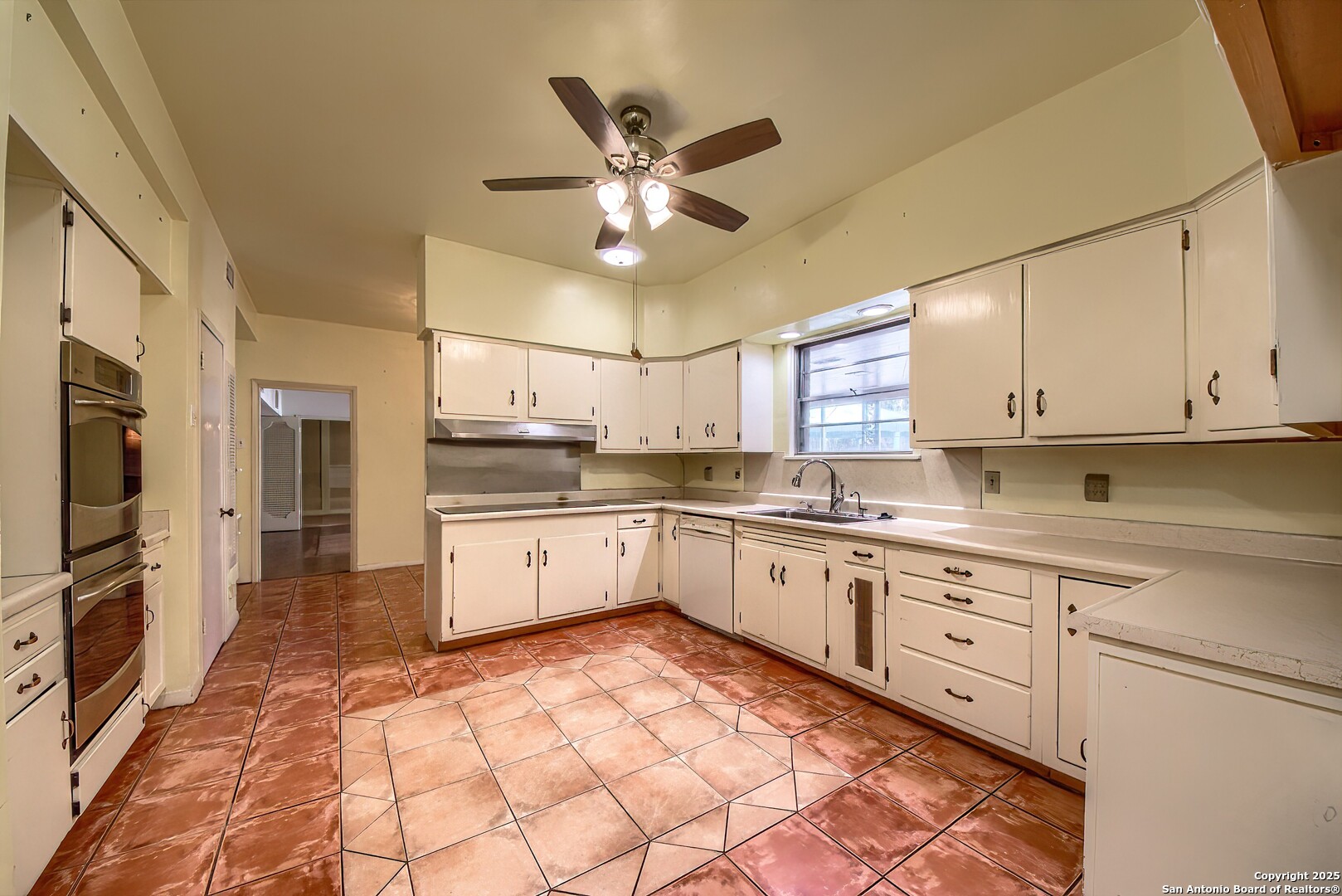 1315 Lockhill Selma