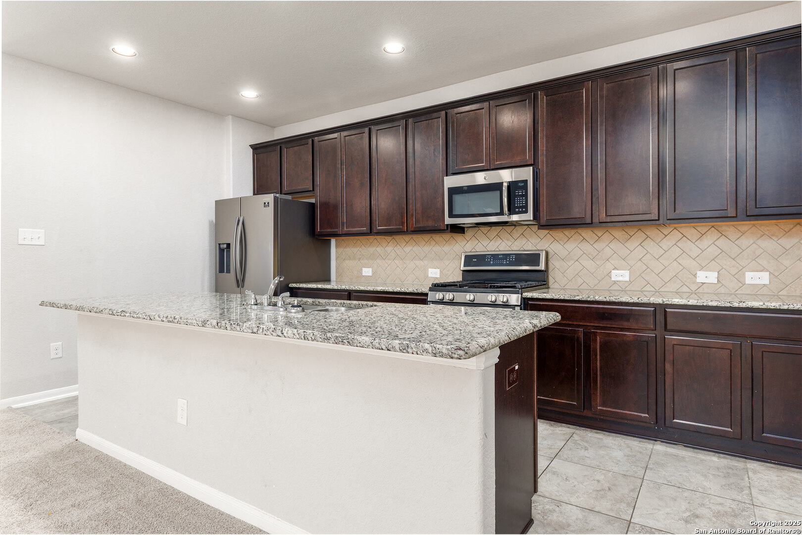 9919 Belmore Cove