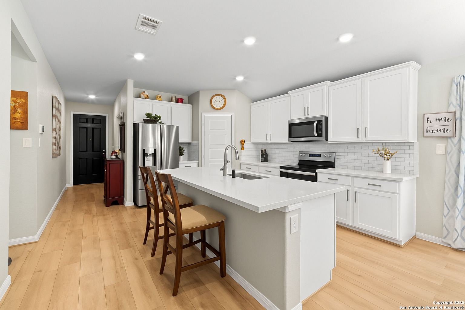 1226 Lennea Garden