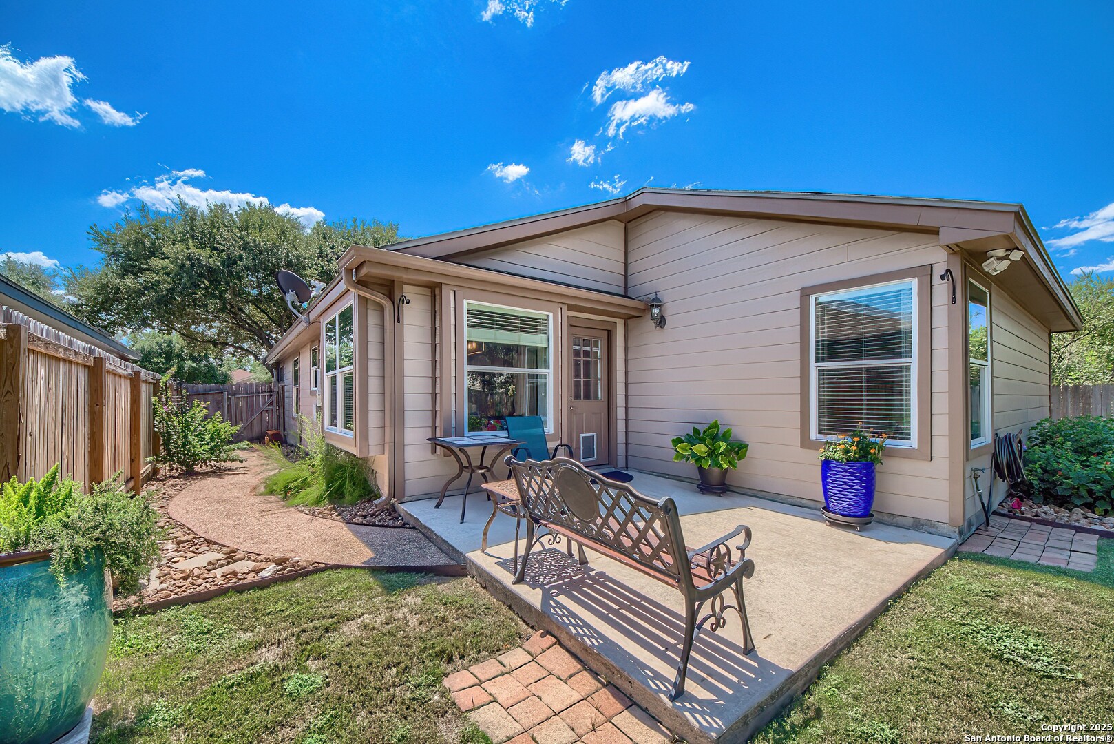 9811 Sandlet Trail