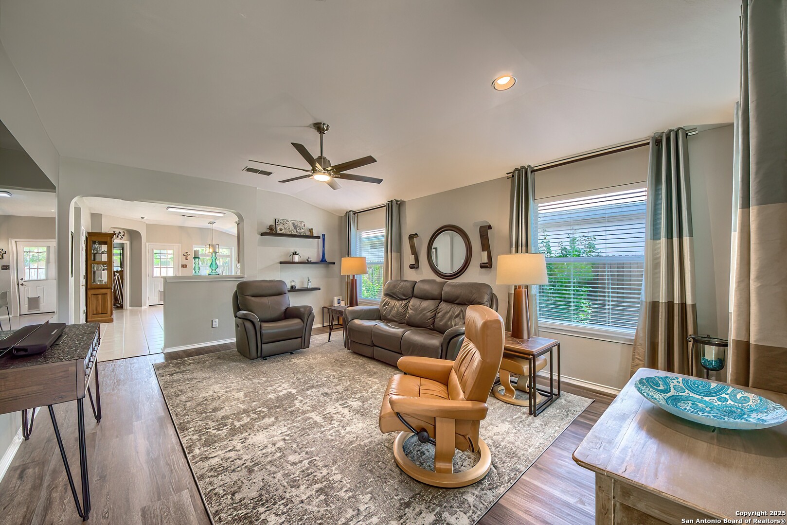9811 Sandlet Trail