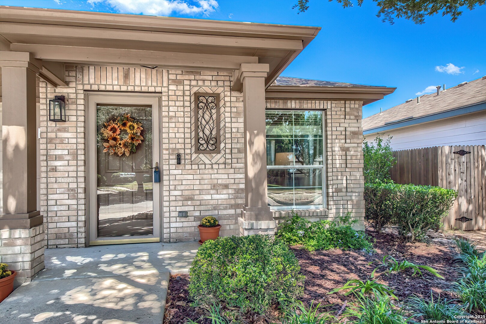 9811 Sandlet Trail
