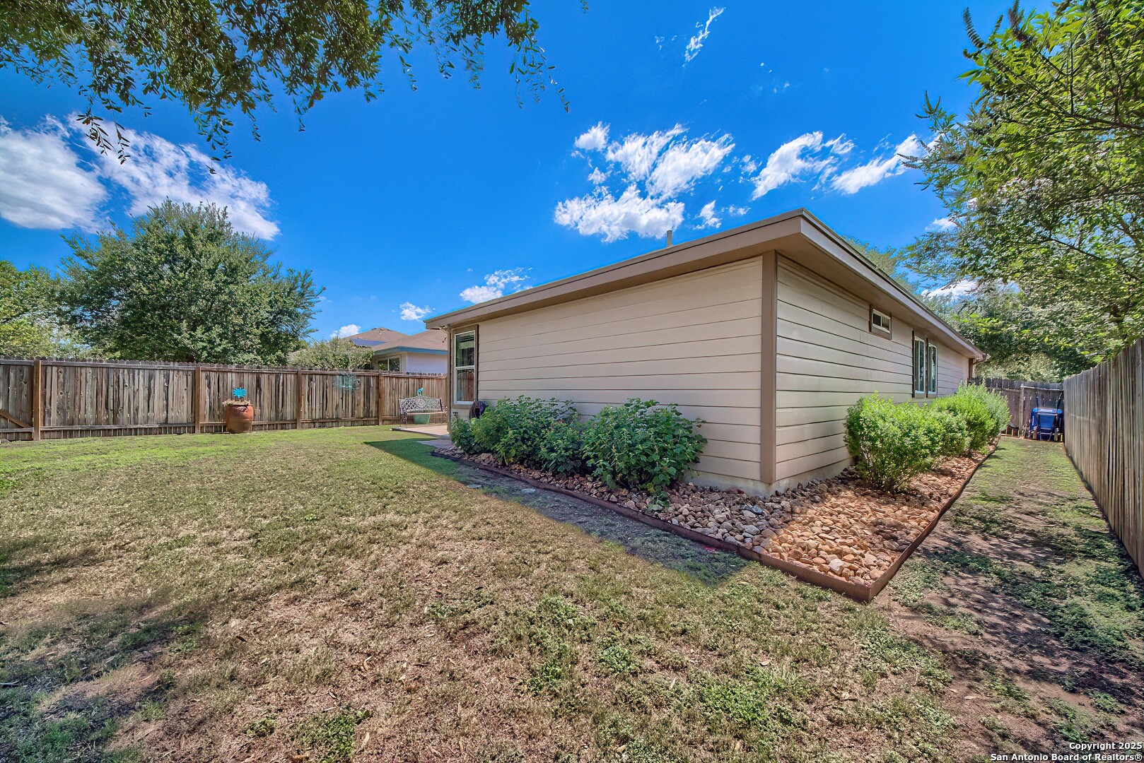 9811 Sandlet Trail