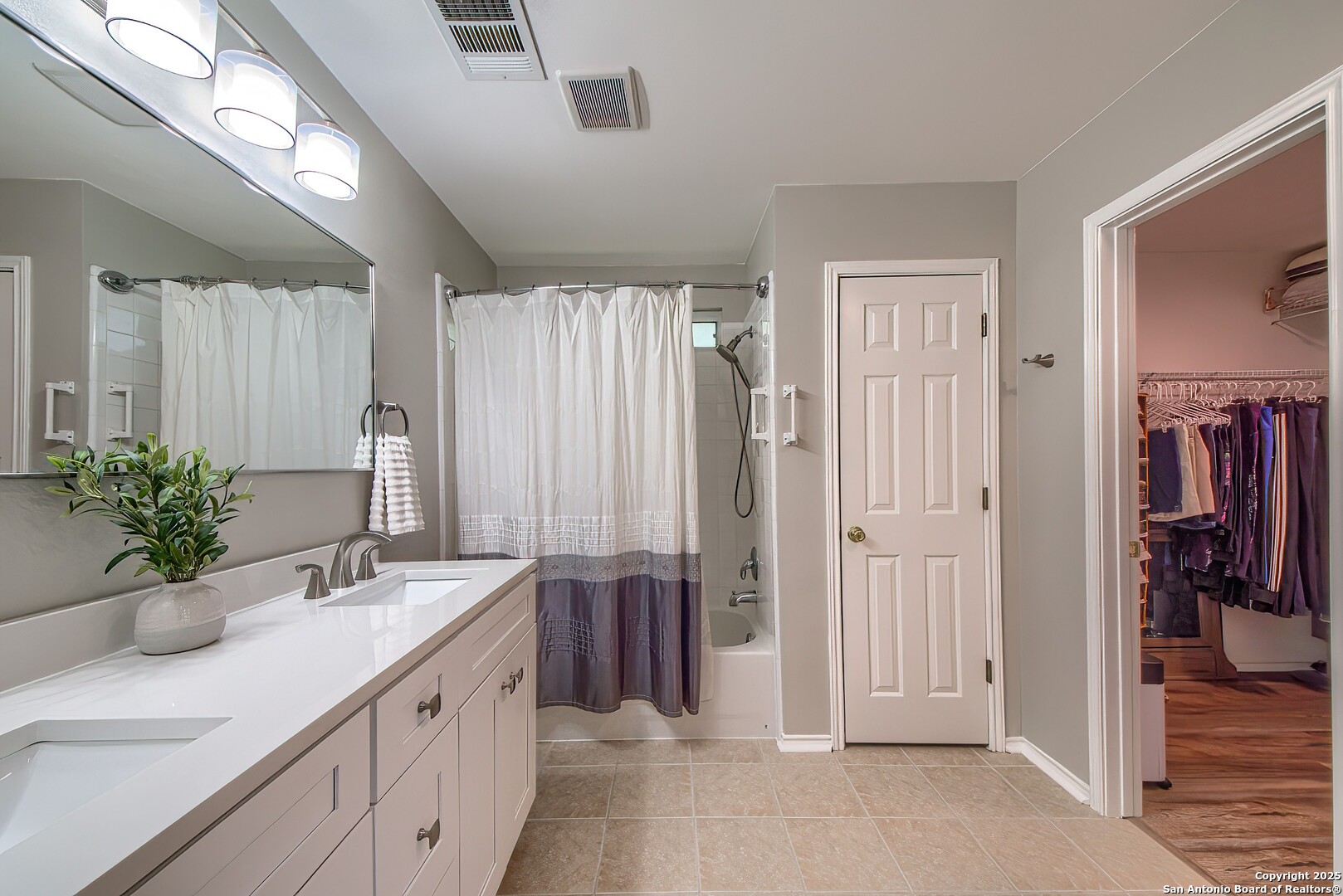 9811 Sandlet Trail