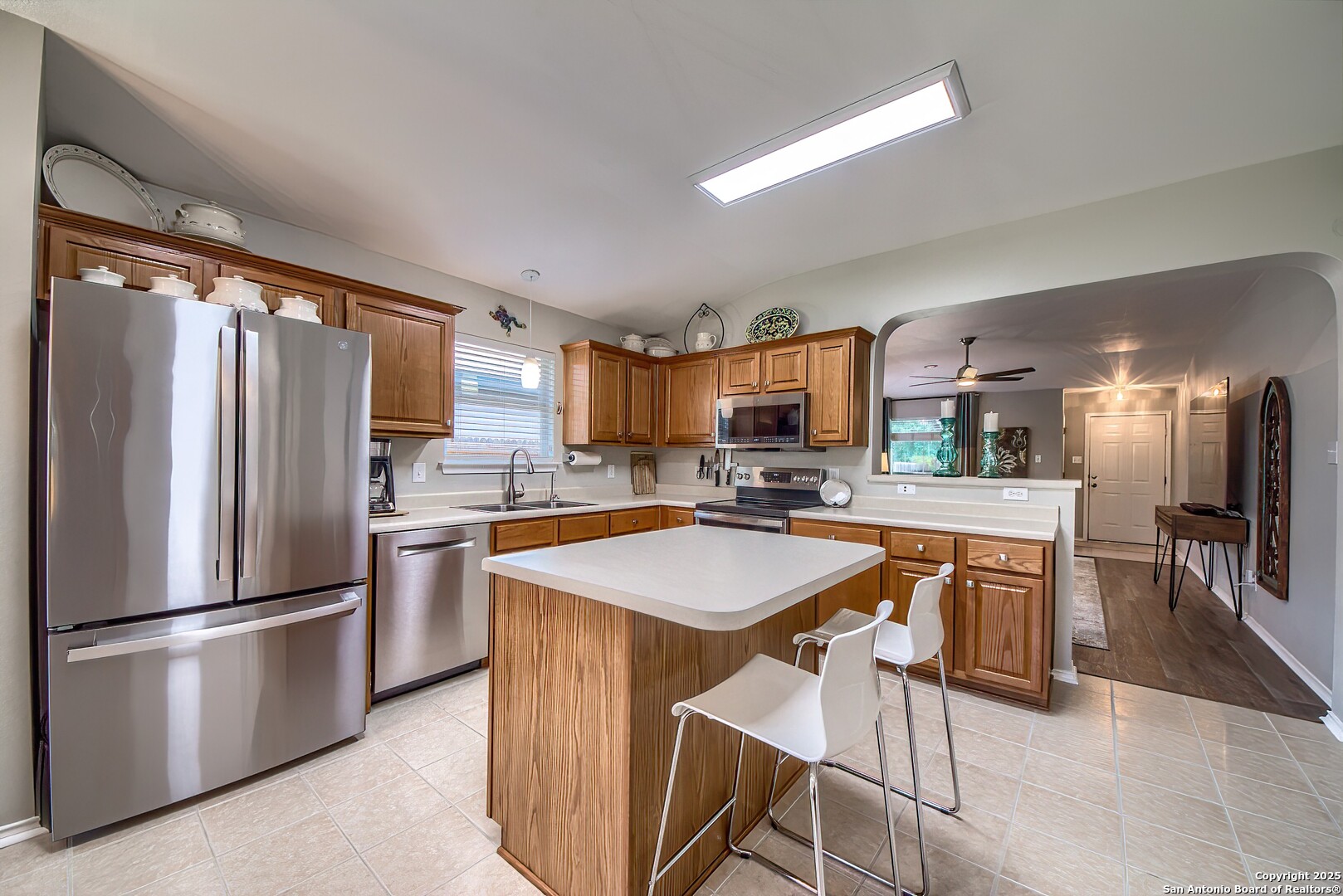 9811 Sandlet Trail