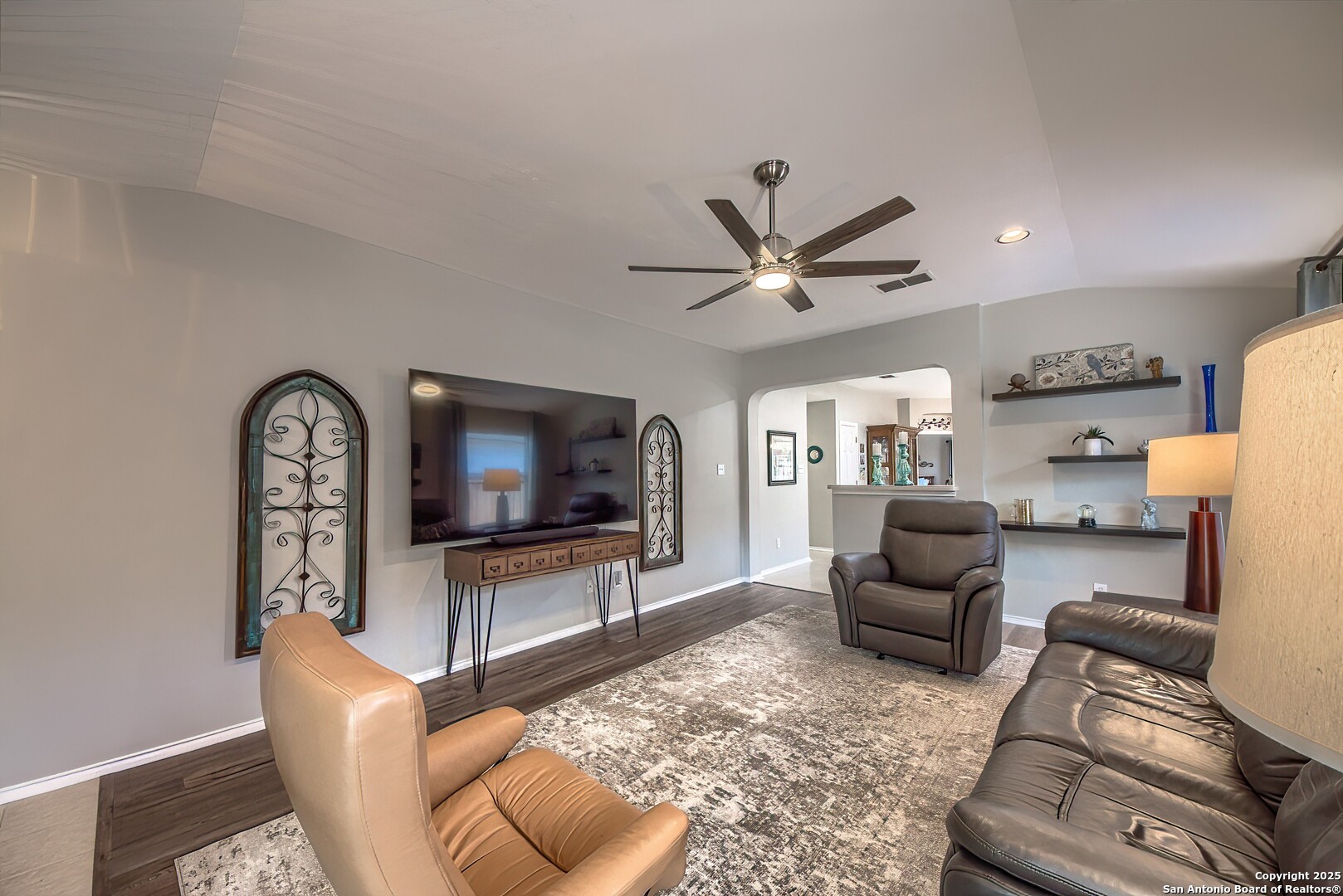 9811 Sandlet Trail