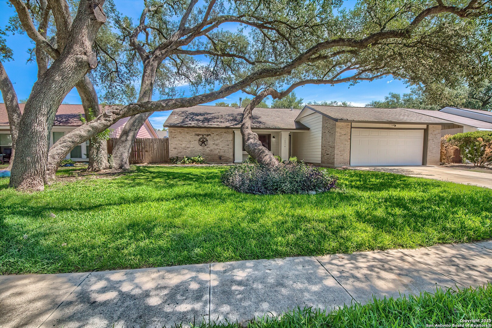 16314 Falcon Hill