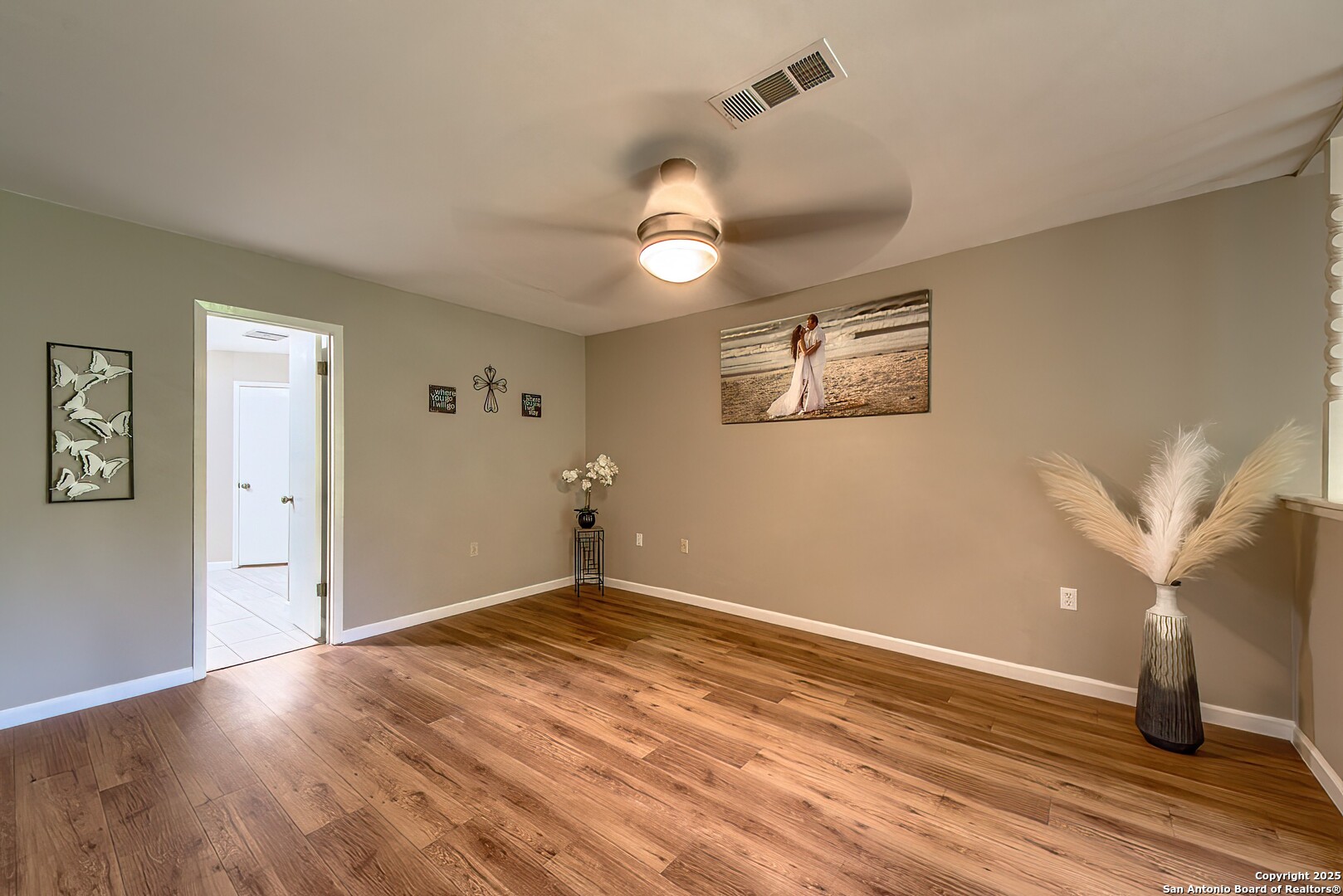 16314 Falcon Hill