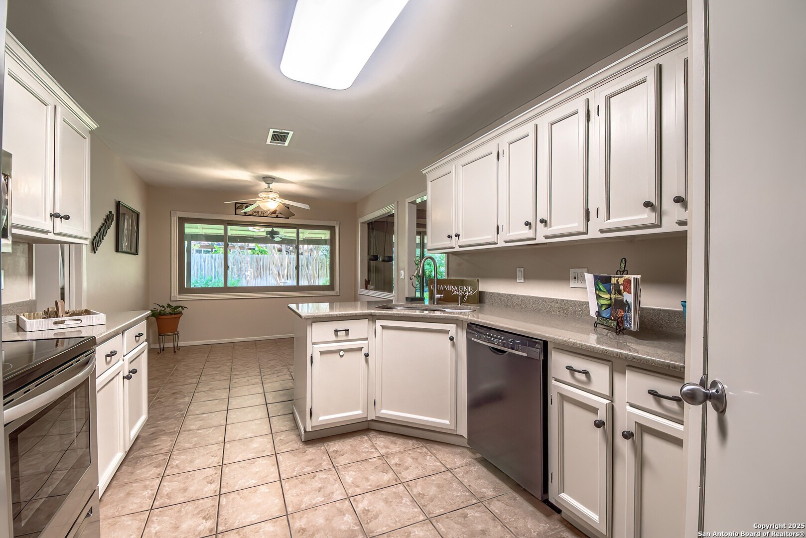 16314 Falcon Hill